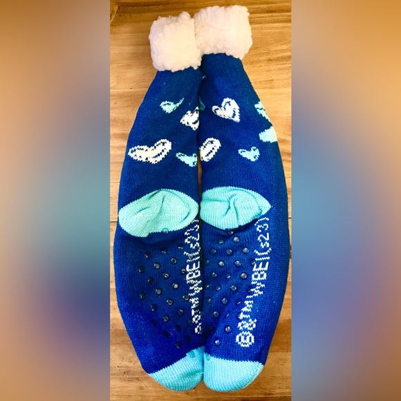 NWT • Unisex • Warner Bros. TV • FRIENDS • Central Perk • Sherpa Socks - Picture 4 of 4